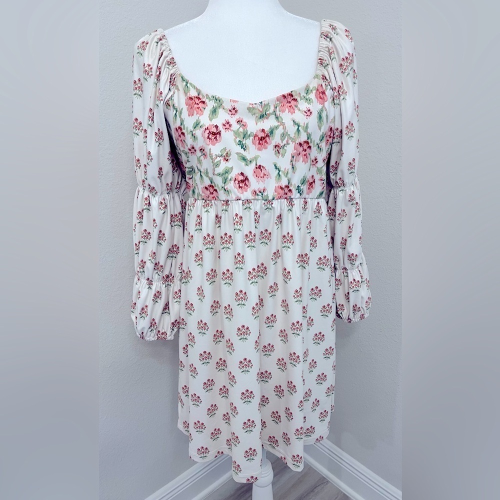 Smith & Quinn Women's Off White Floral Dress with Long Bishop Sleeves US Medium